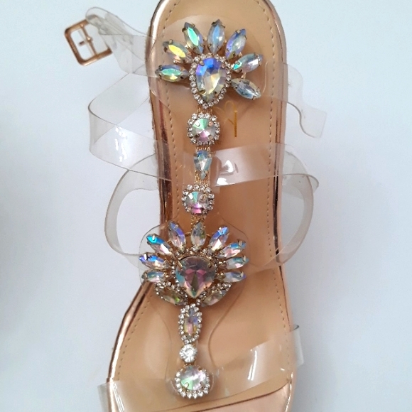 Shoes - Picture 7 of 12